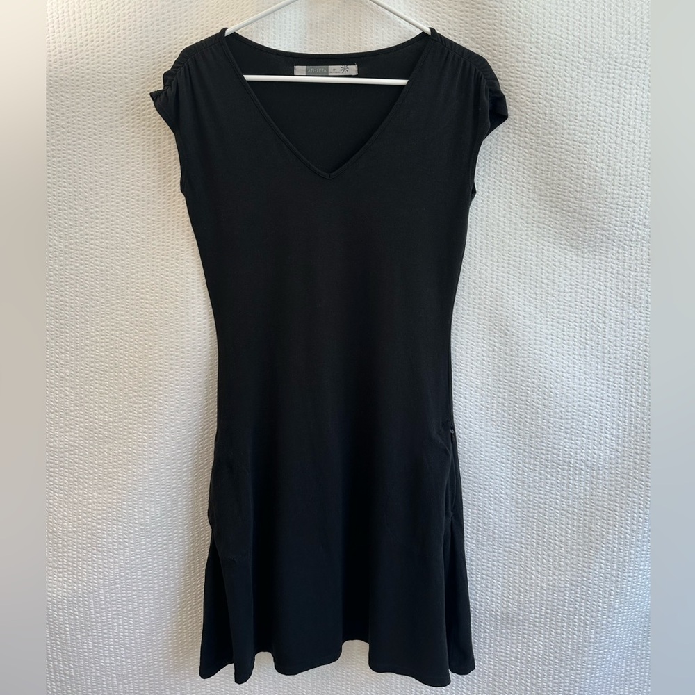 Athleta Women’s Black Short Sleeve Dress Size: Small Petite